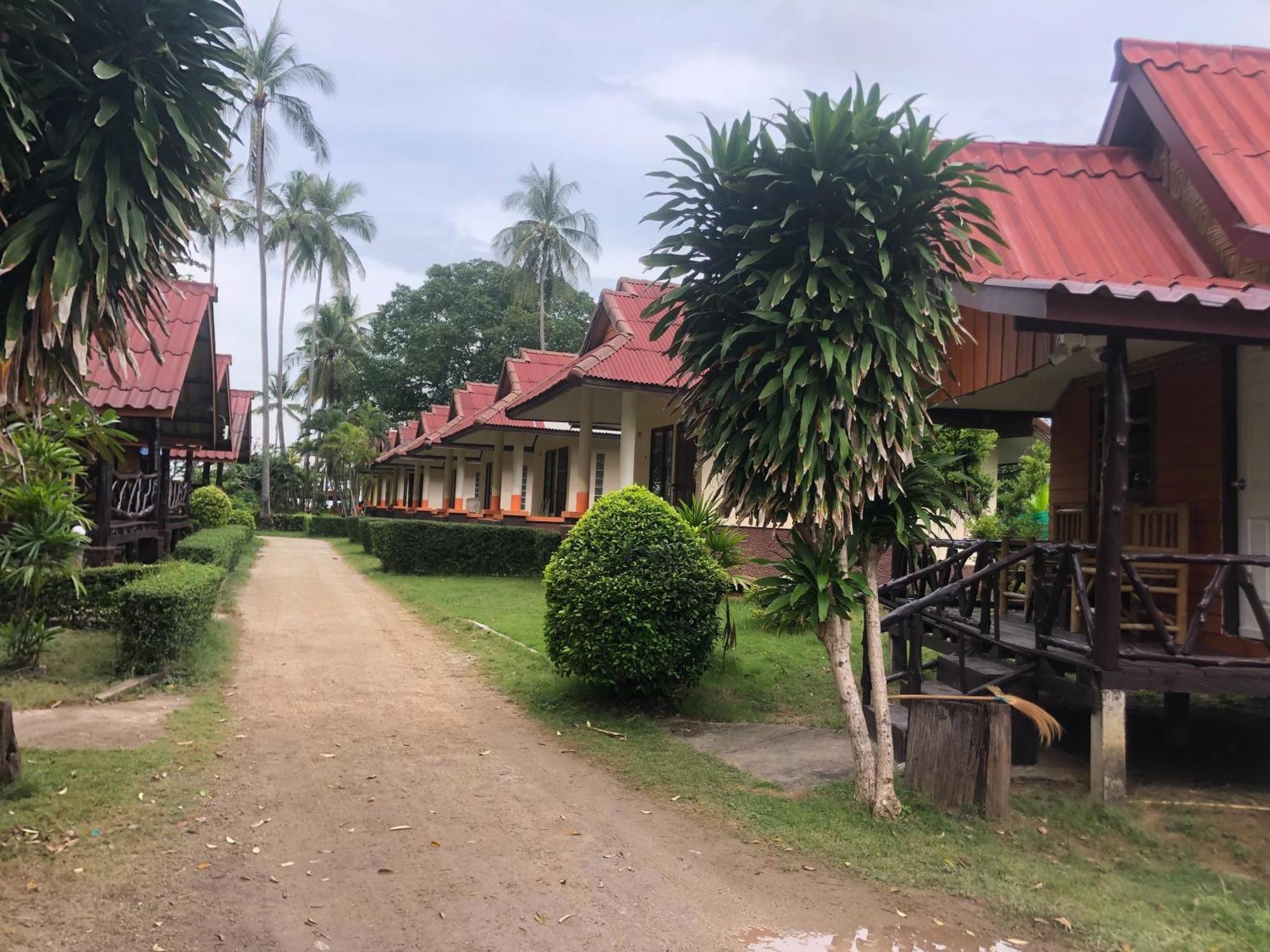 Moonwalk Lanta Resort Koh Lanta Exterior foto